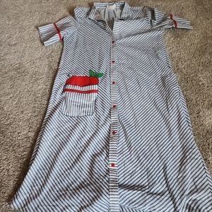 Women's 1970s Snap Up Vintage Kitchen Apron Dress Cover Blue White Red Apples